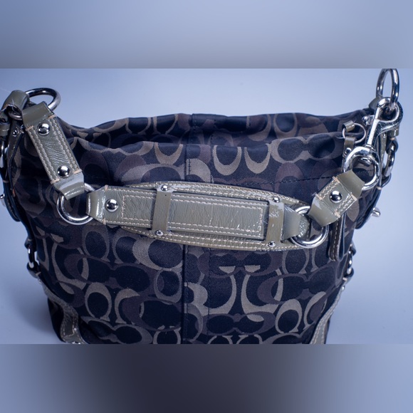 COACH SIGNATURE CARLY OPTIC Shoulder Bag - Black and Grey with Plum Lining - Picture 3 of 6